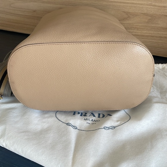 Prada Vitello phenix cammeo leather stripe strap bucket bag crossbody purse 🤎 - Picture 6 of 16